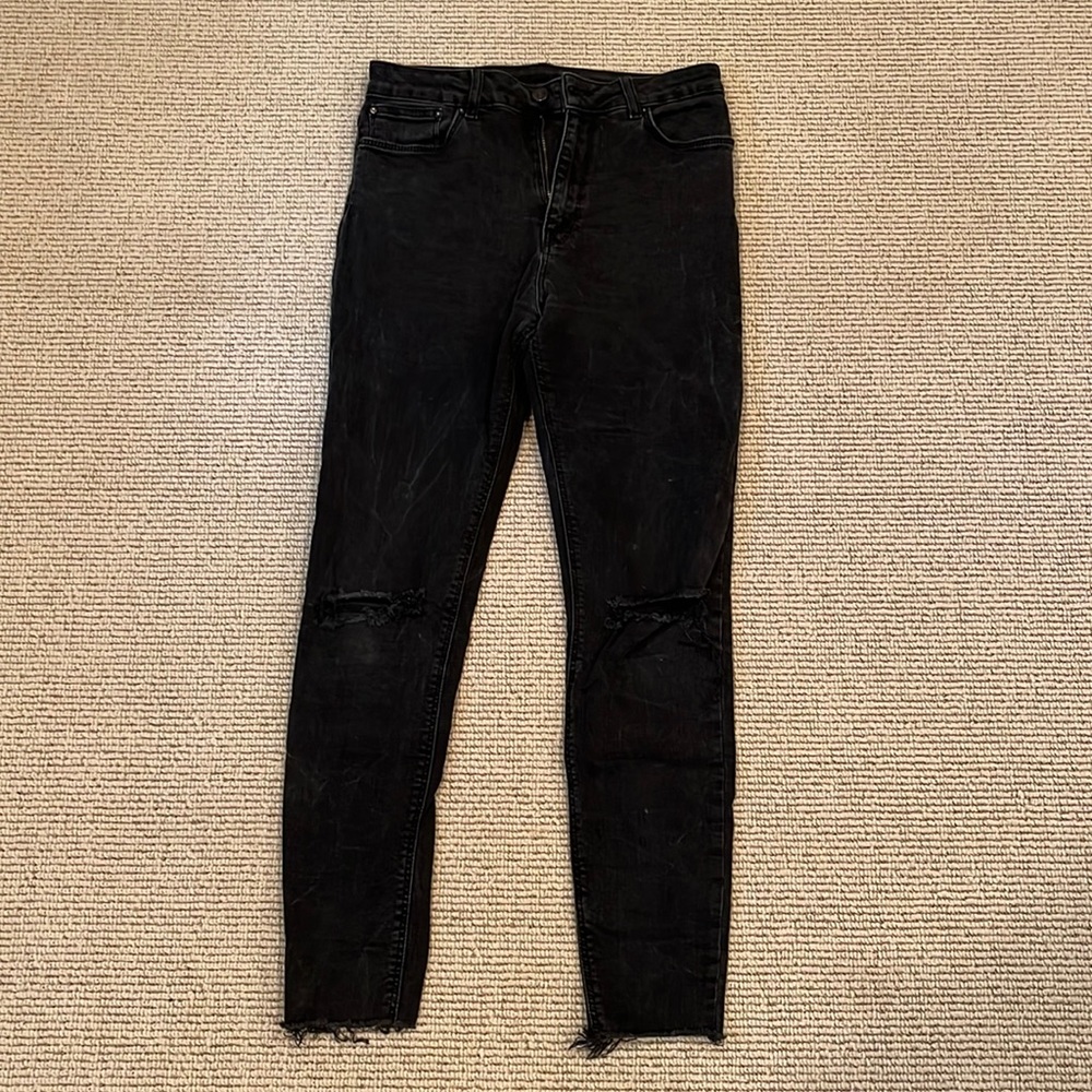 Zara size 28